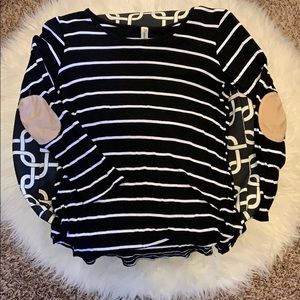 cute black & white striped shirt from boutique